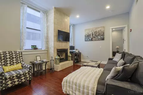 Living - 26 Sixth St, Cincinnati, OH 45202 photo 4 of 5