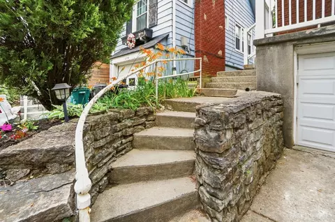 Exterior - 6229 Fairhurst Ave, Cincinnati, OH 45213 photo 2 of 12