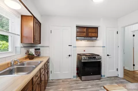 Kitchen - 6229 Fairhurst Ave, Cincinnati, OH 45213 photo 1 of 3