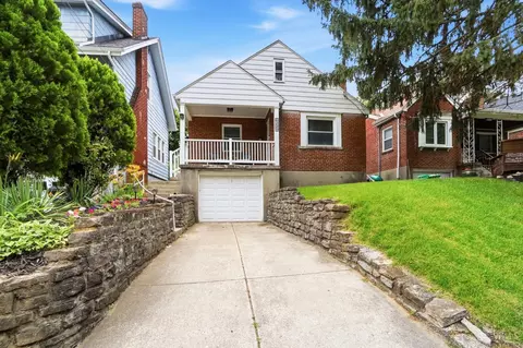 6229 Fairhurst Ave, Cincinnati, OH 45213