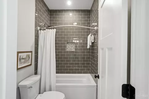 Bath - 4193 Muchmore Rd, Cincinnati, OH 45227 photo 7 of 8