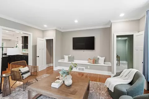 Living - 4193 Muchmore Rd, Cincinnati, OH 45227 photo 2 of 3