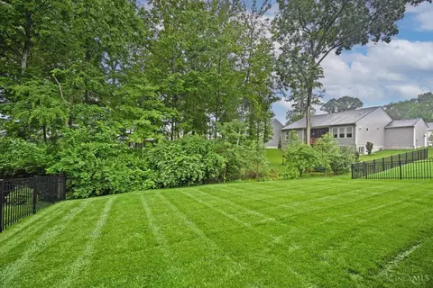 Exterior - 4126 Magnolia Trce, Cincinnati, OH 45245 photo 5 of 7