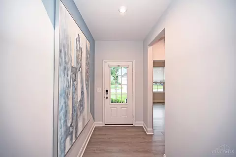 Entry Way - 4126 Magnolia Trce, Cincinnati, OH 45245 photo 1 of 1