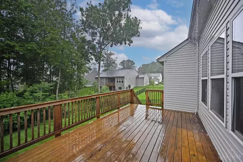 Exterior - 4126 Magnolia Trce, Cincinnati, OH 45245 photo 2 of 7