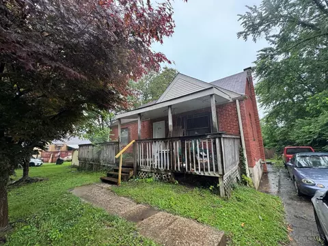 1176 Madeleine Cir, Cincinnati, OH 45231