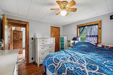 Bedroom - 404 State St, Georgetown, OH 45121 photo 2 of 3