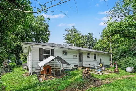 Exterior - 404 State St, Georgetown, OH 45121 photo 5 of 6
