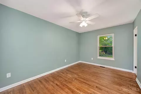 Bedroom - 2713 John Gray Rd, Cincinnati, OH 45231 photo 1 of 9