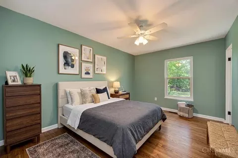 Bedroom - 2713 John Gray Rd, Cincinnati, OH 45231 photo 2 of 9