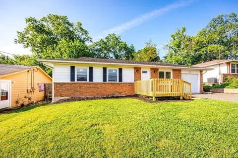 Exterior - 2713 John Gray Rd, Cincinnati, OH 45231 photo 6 of 6