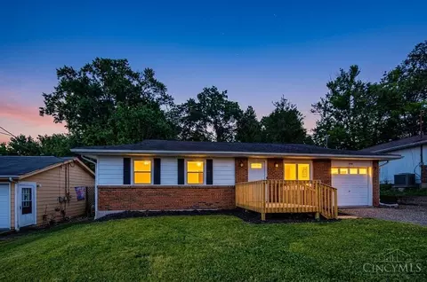 Exterior - 2713 John Gray Rd, Cincinnati, OH 45231 photo 5 of 6