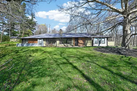 439 Hidden Valley Ln, Wyoming, OH 45215