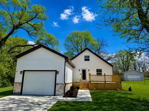 1038 Davis Rd, Hamilton, OH 45013