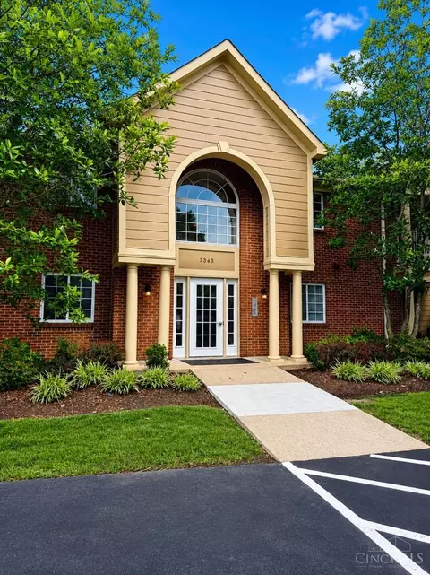 7343 Chatham Ct, West Chester, OH 45069
