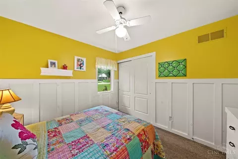 Bedroom - 2630 Cyclorama Dr, Cincinnati, OH 45211 photo 5 of 6