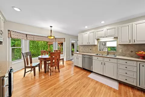 Kitchen - 2630 Cyclorama Dr, Cincinnati, OH 45211 photo 4 of 6