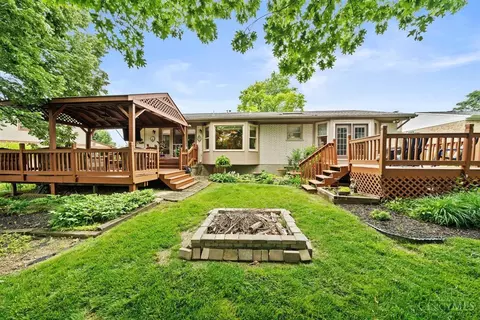 Exterior - 2630 Cyclorama Dr, Cincinnati, OH 45211 photo 4 of 11