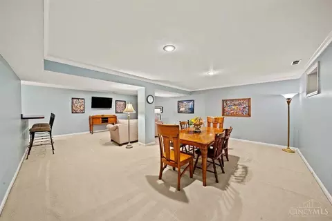 Dining - 2630 Cyclorama Dr, Cincinnati, OH 45211 photo 4 of 5