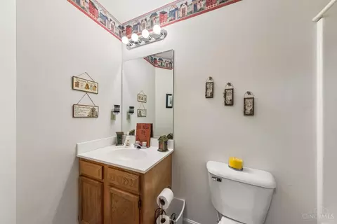 Bath - 50 Douglas Cir, Georgetown, OH 45121 photo 1 of 2