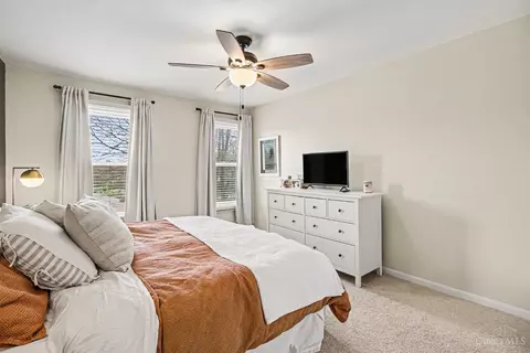 Bedroom - 6546 Mapleton Ave, Cincinnati, OH 45233 photo 2 of 4