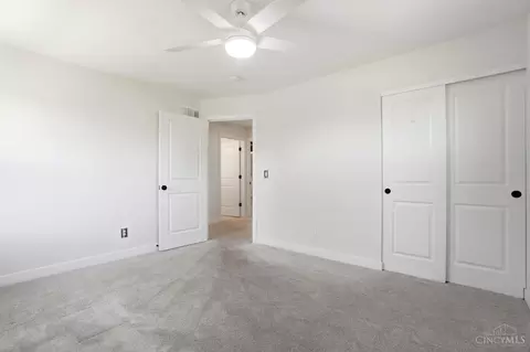 Bedroom - 9860 Delray Dr, Montgomery, OH 45242 photo 5 of 7