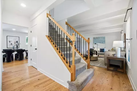 Entry Way - 9860 Delray Dr, Montgomery, OH 45242 photo 3 of 5