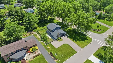 View/Area - 9860 Delray Dr, Montgomery, OH 45242 photo 4 of 4