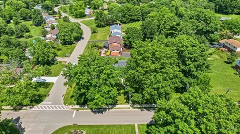 View/Area - 9860 Delray Dr, Montgomery, OH 45242 photo 1 of 4