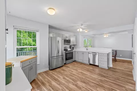 Kitchen - 4644 Laurel View Dr, Cincinnati, OH 45244 photo 1 of 4