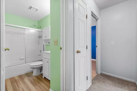 Entry Way - 4644 Laurel View Dr, Cincinnati, OH 45244 photo 3 of 3