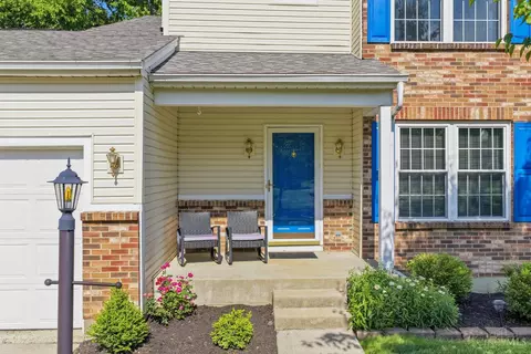Exterior - 4644 Laurel View Dr, Cincinnati, OH 45244 photo 3 of 10