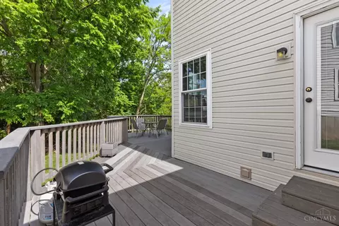 Exterior - 4644 Laurel View Dr, Cincinnati, OH 45244 photo 5 of 10