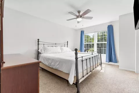 Bedroom - 4644 Laurel View Dr, Cincinnati, OH 45244 photo 1 of 4