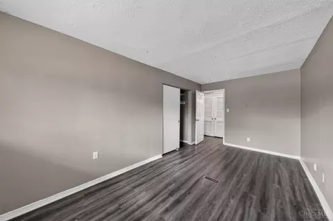Bedroom - 8769 Zodiac Dr, Cincinnati, OH 45231 photo 1 of 2