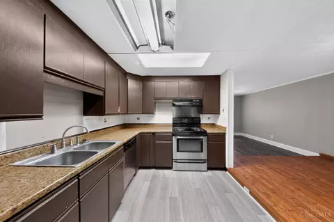 Kitchen - 8769 Zodiac Dr, Cincinnati, OH 45231 photo 1 of 2