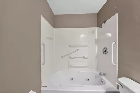 Bath - 8769 Zodiac Dr, Cincinnati, OH 45231 photo 3 of 3