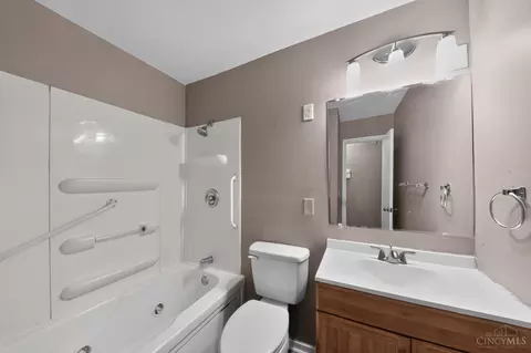 Bath - 8769 Zodiac Dr, Cincinnati, OH 45231 photo 2 of 3