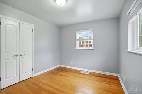 Bedroom - 1944 Lehigh Ave, Cincinnati, OH 45230 photo 2 of 13