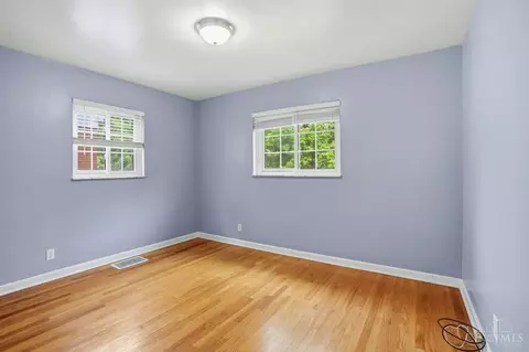 Bedroom - 1944 Lehigh Ave, Cincinnati, OH 45230 photo 1 of 13