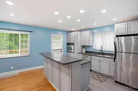 Kitchen - 1944 Lehigh Ave, Cincinnati, OH 45230 photo 1 of 3