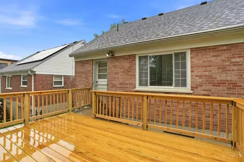 Exterior - 1944 Lehigh Ave, Cincinnati, OH 45230 photo 2 of 6