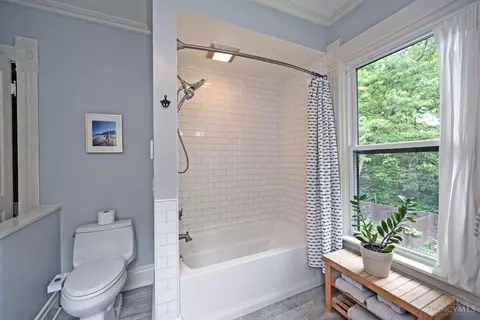 Bath - 1622 Pullan Ave, Cincinnati, OH 45223 photo 4 of 4