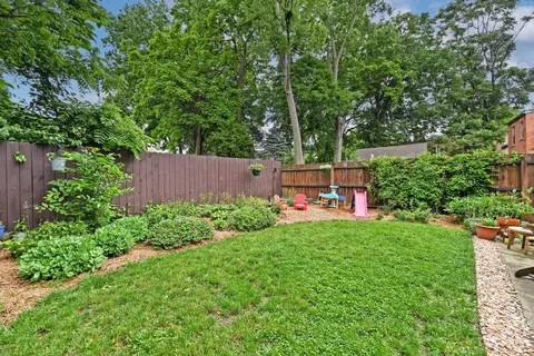 Exterior - 1622 Pullan Ave, Cincinnati, OH 45223 photo 11 of 14