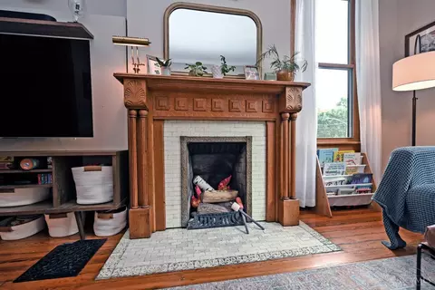 Living - 1622 Pullan Ave, Cincinnati, OH 45223 photo 4 of 5