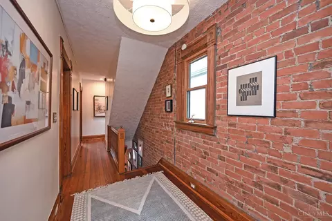 Entry Way - 1622 Pullan Ave, Cincinnati, OH 45223 photo 6 of 6