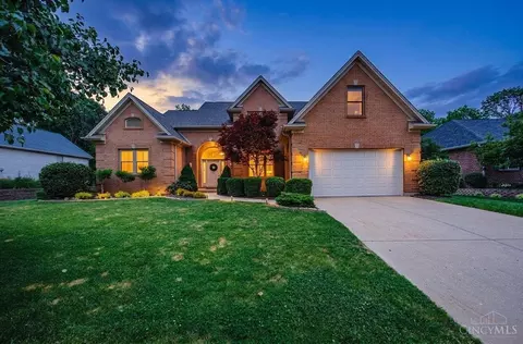 145 Hunter Woods Dr, Oxford, OH 45056