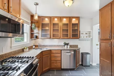 Kitchen - 7043 Rembold Ave, Mariemont, OH 45227 photo 3 of 4