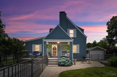 7043 Rembold Ave, Mariemont, OH 45227