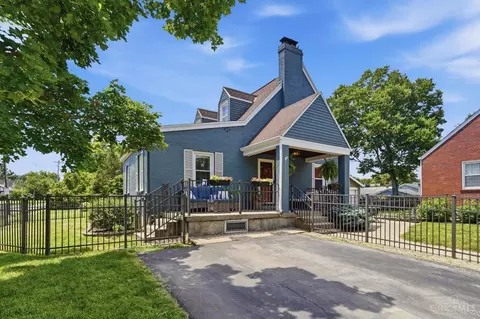 Exterior - 7043 Rembold Ave, Mariemont, OH 45227 photo 4 of 16